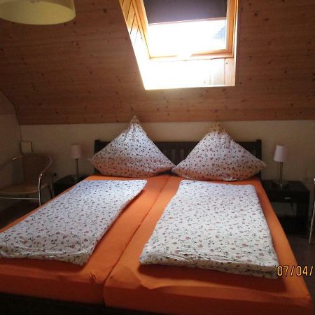 Ferienwohnung Hueck Lind  Exteriör bild